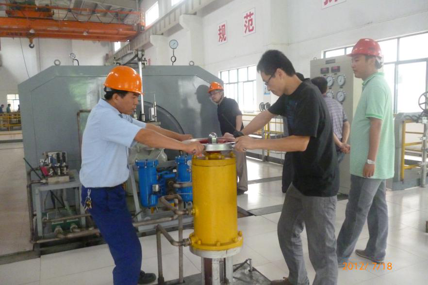 2003��վ̫������